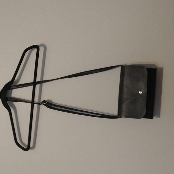 Faux leather small black Roots 73 purse - Picture 2 of 6